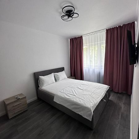 Apartament 3 Camere Trapezului Bucharest Luaran gambar